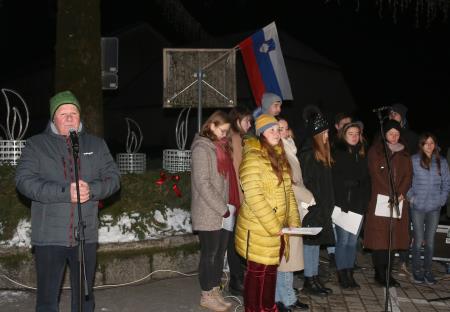 PRIŽIG LUČI 04 FOTO LJUBO VUKELIČ